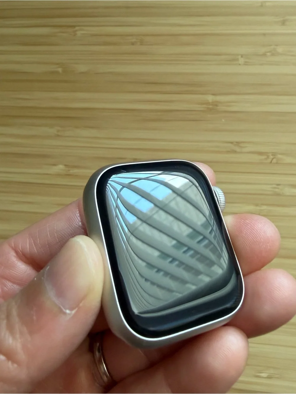 Apple Watch Series 7 GPS Starlight Aluminum